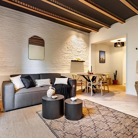 Apartment Baharya - 2 Bedrooms In Eixample Dreta